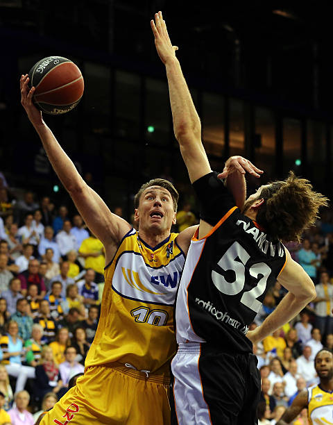 以及球队间 以及球队间